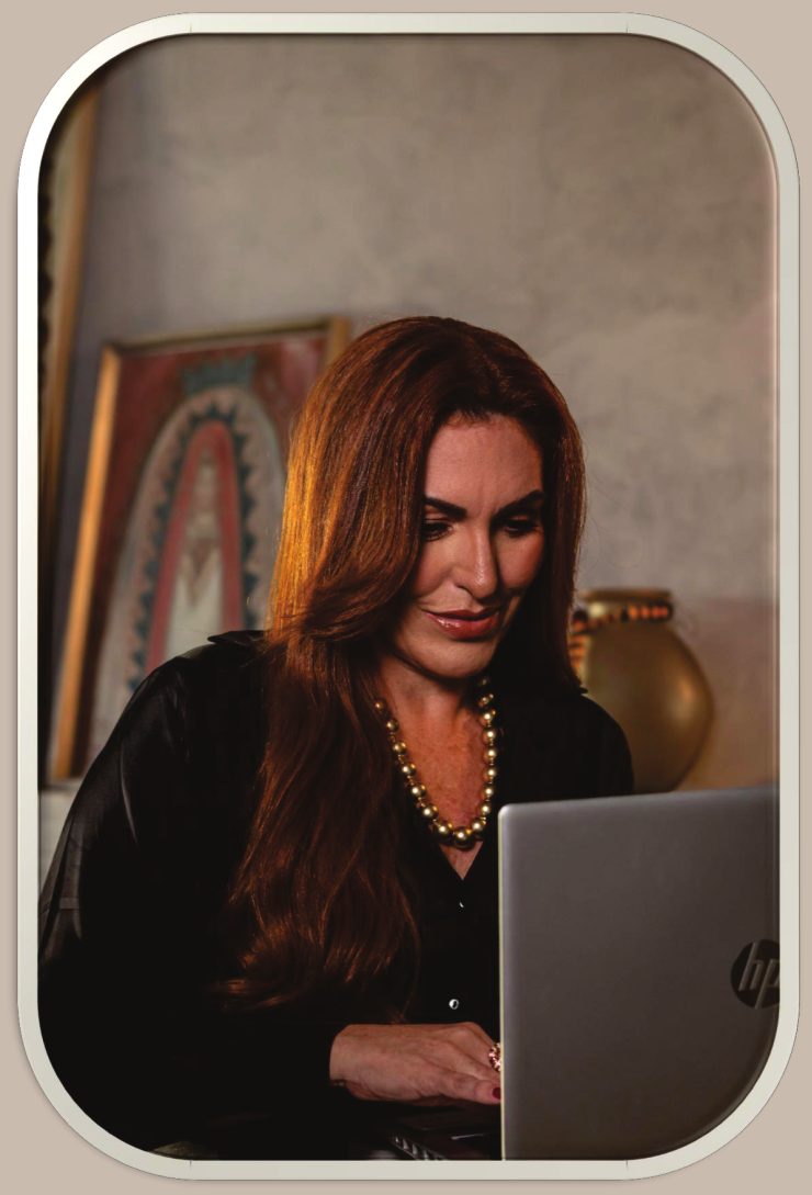 Renata Nogueira em uma situação de trabalho